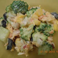 Yummy Broccoli Ranch Salad