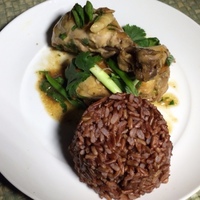 Slow-cooked Ginger Chicken With Red Rice