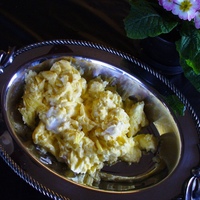 Tom's Creamy Scrambled Eggs