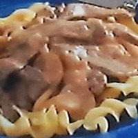 Beef Stroganoff (with buttered thick noodles)