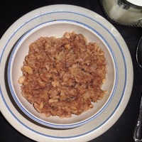 Apple & Walnut Oatmeal - microwave-quick!