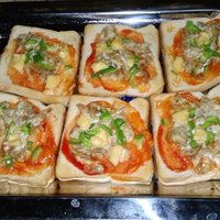 SLICED BREAD PIZZA