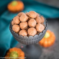 Keto Pumpkin Spice Cookie Dough Balls